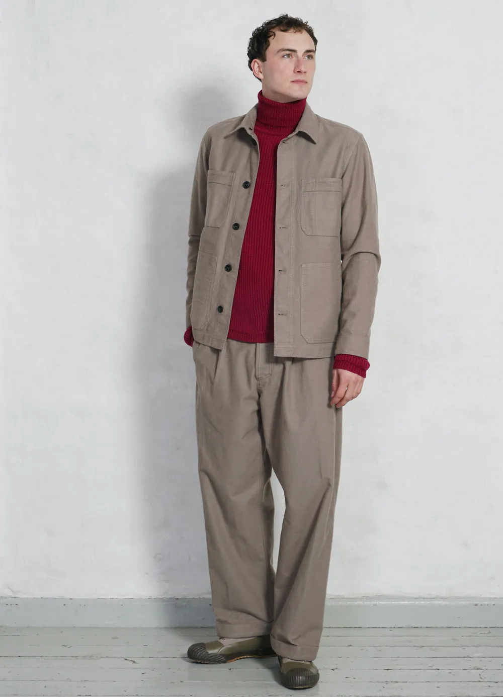 BOBBY 28-22-7 | Wide Pleated Trousers | Light Stone