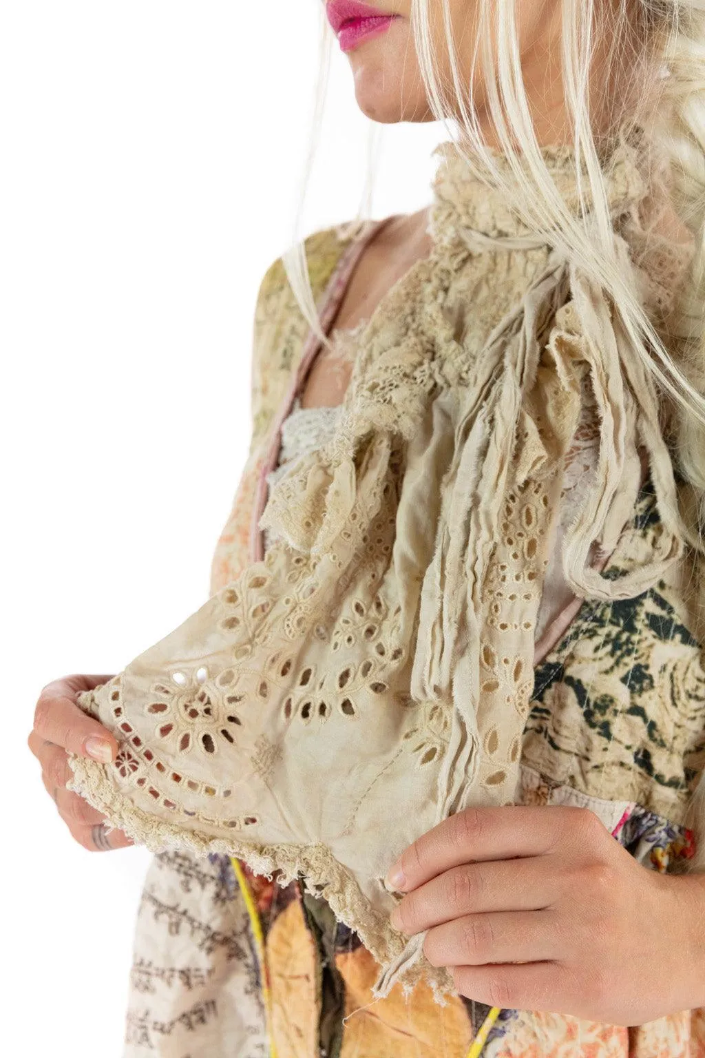 Eyelet Odet Jabot