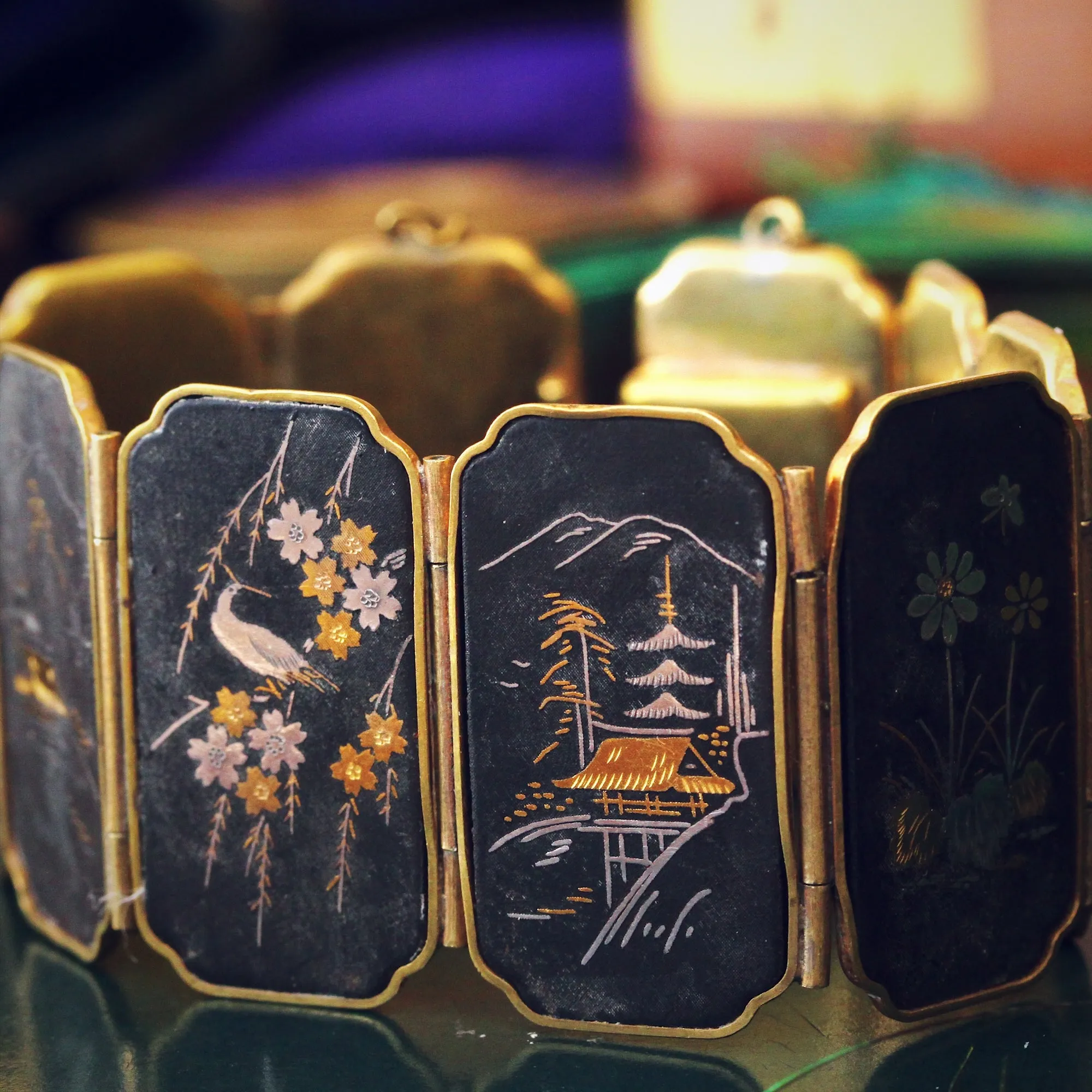 Fan-tastic Vintage Damascene Bracelet