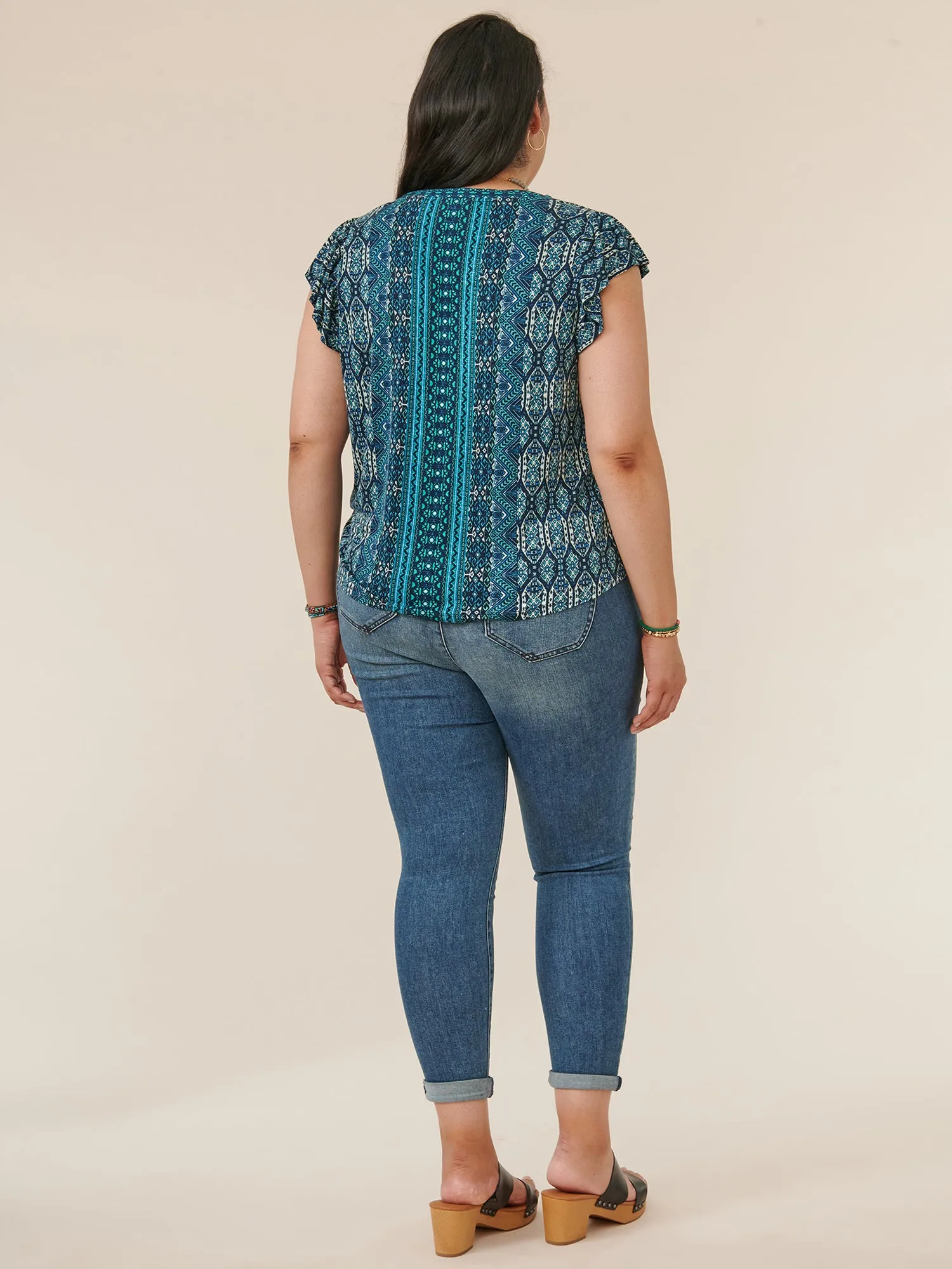 Flutter Sleeve V-Neck Tie Front Abstract Print Plus Size Knit Top