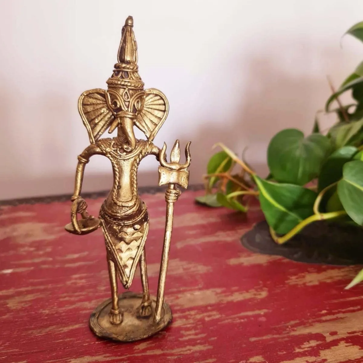 Hancrafted Leather Journal - With Embossed Design and Dhokra Metal Handmade Ganesha Showpiece | Rakshabandhan Gift | Handmade in India