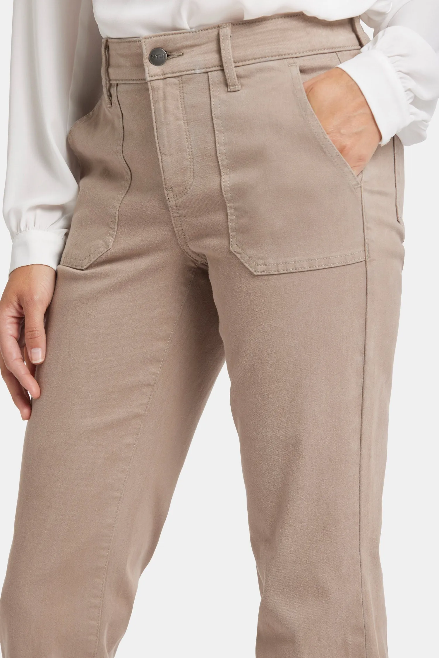 Marilyn Straight Jeans In Petite - Country Oak
