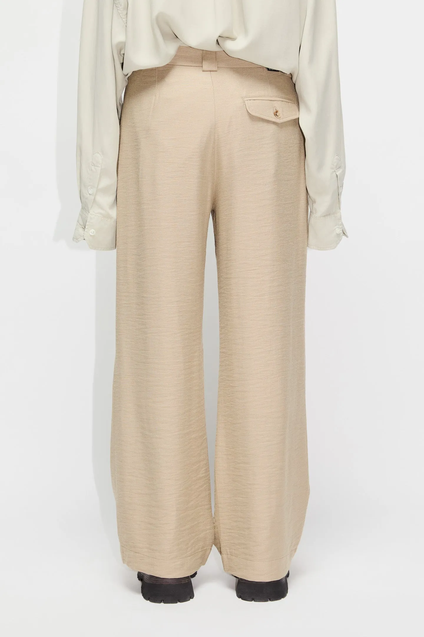 Relaxed Pleated Trousers