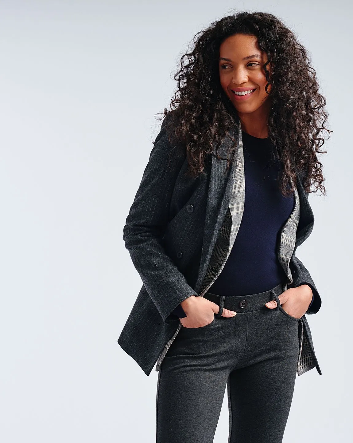 Straight-Leg | 7-Pocket Dress Pant Yoga Pants (Charcoal)