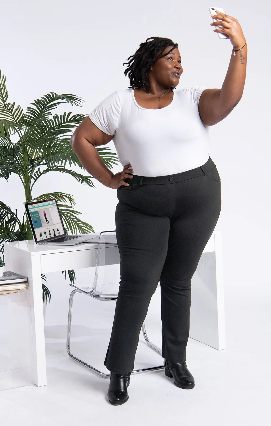 Straight-Leg | 7-Pocket Dress Pant Yoga Pants (Charcoal)