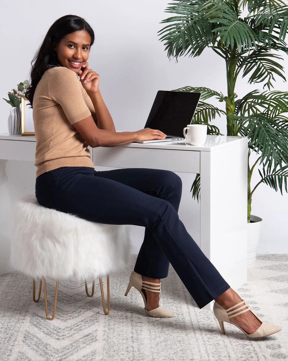 Straight-Leg | 7-Pocket Dress Pant Yoga Pants (Navy)
