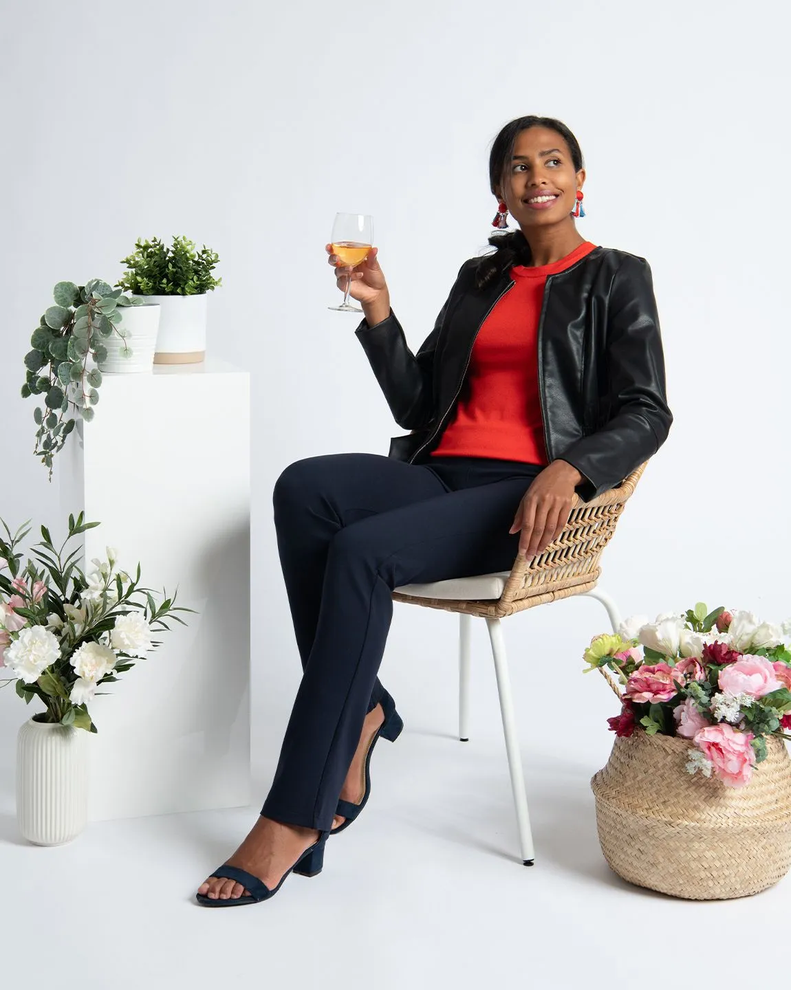 Straight-Leg | 7-Pocket Dress Pant Yoga Pants (Navy)