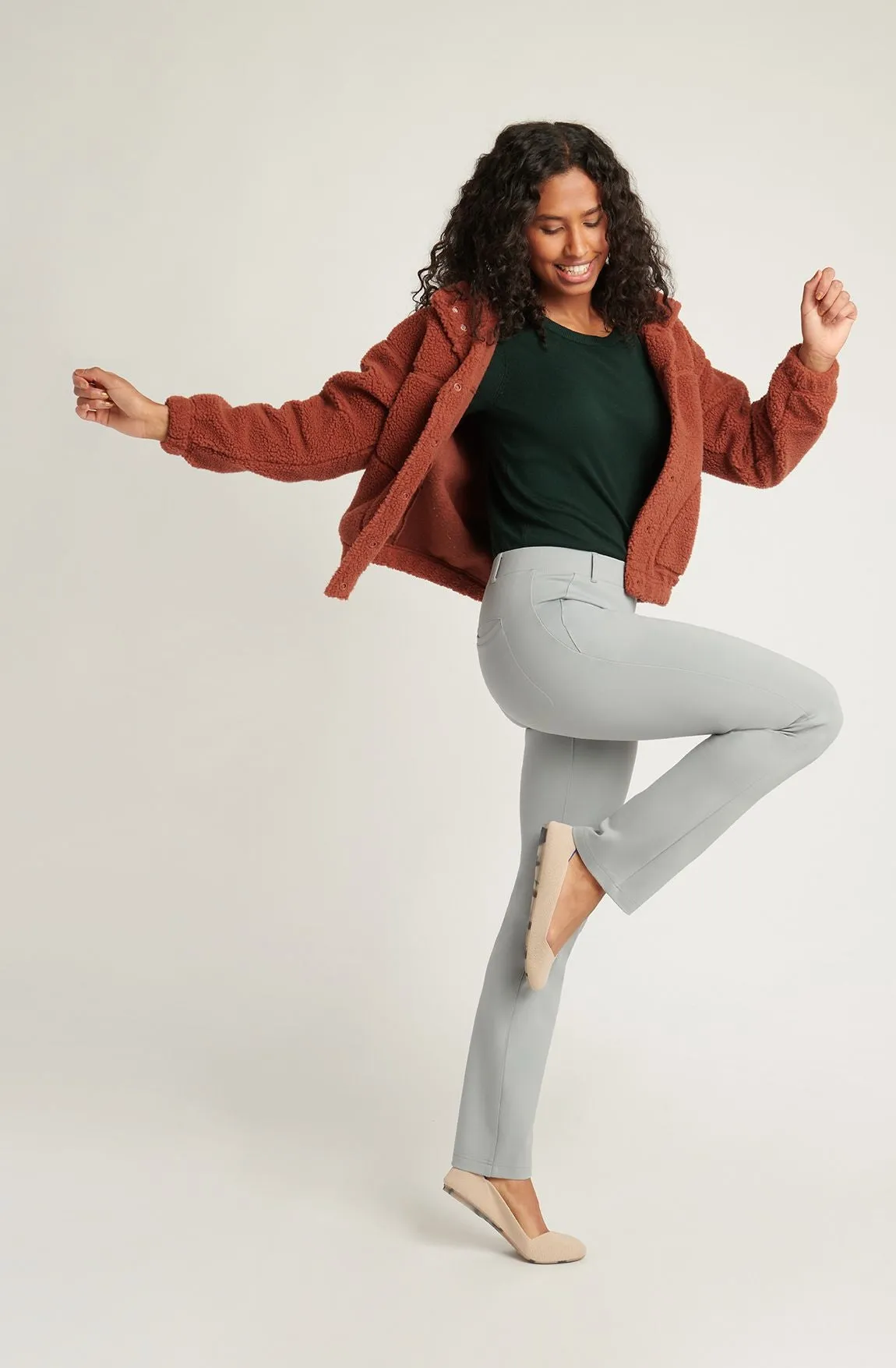 Straight-Leg | Two-Pocket Dress Pant Yoga Pants (Polar)